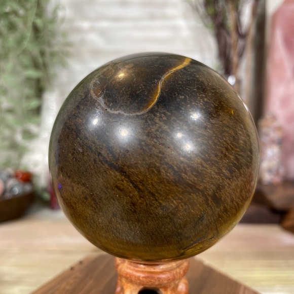 0807 Tiger's Eye Crystal Sphere - Picture 10 of 12